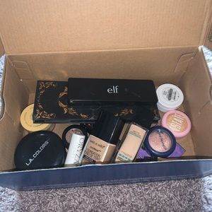 Used makeup bundle